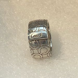 STERLING OP ART BIAS BAND RING - Preowned